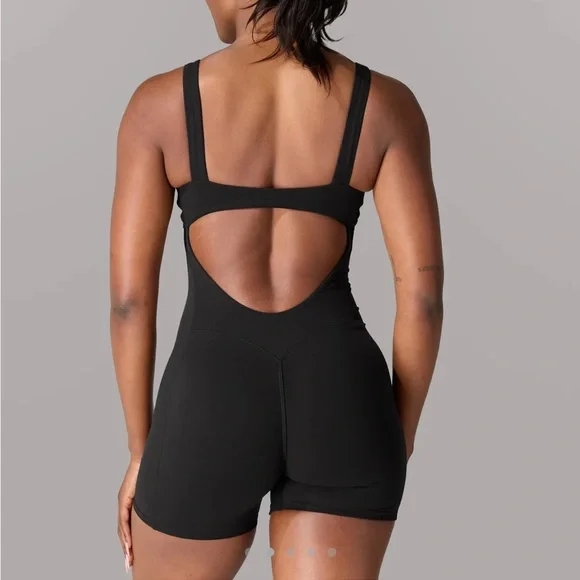 Alphalete Black Starr Bodysuit - Picture 2 of 8